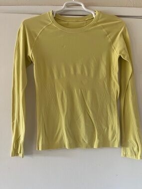 Athleta Women's Lightweight Long-Sleeve Active Top - Lemon Yellow size medium